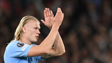 Manchester City's Norwegian striker #09 Erling Haaland celebrates at the end of the UEFA Champions League Group G football match between Manchester City and FC Crvena Zvezda (Red Star Belgrade) at the Etihad Stadium in Manchester, north west England, on September 19, 2023. Manchester City wins 3 - 1 against FC Crvena Zvezda (Red Star Belgrade). (Photo by Oli SCARFF / AFP)