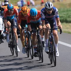 El pelotón anda justo de fuerzas