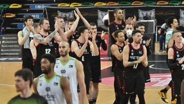 15/05/21 PARTIDO BALONCESTO BASKET
RETABET BILBAO - FUENLABRADA
FIN DE PARTIDO ALEGRIA