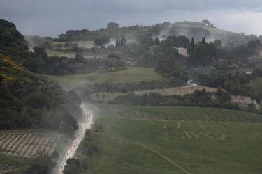 La novena etapa del Giro entre Gubbio y Siena tuvo varios tramos de sterrato.