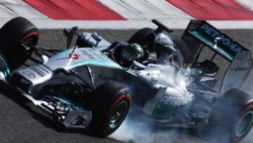 Mercedes toma ventaja por ahora en un Mundial de motores