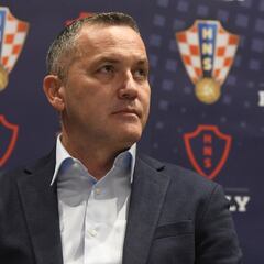 Acampado en la autopista... ¡hasta que haya un campeón!