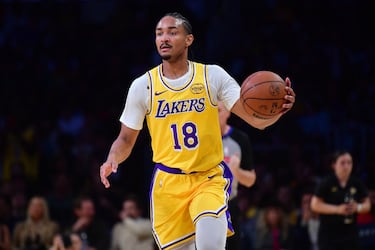 Lakers, al mercado de emergencia