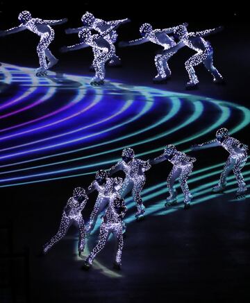 Futurista y colorida ceremonia de clausura de los Juegos Olímpicos de Invierno disputados en PyeongChang (Corea del Sur).