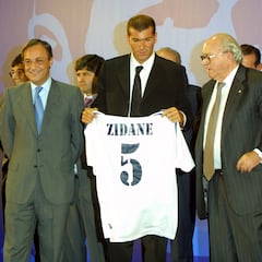 Zidane: 23 años desde su presentación galáctica