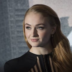 Sophie Turner quiere juntar a los X-Men con Los Vengadores