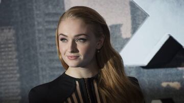 Sophie Turner quiere juntar a los X-Men con Los Vengadores