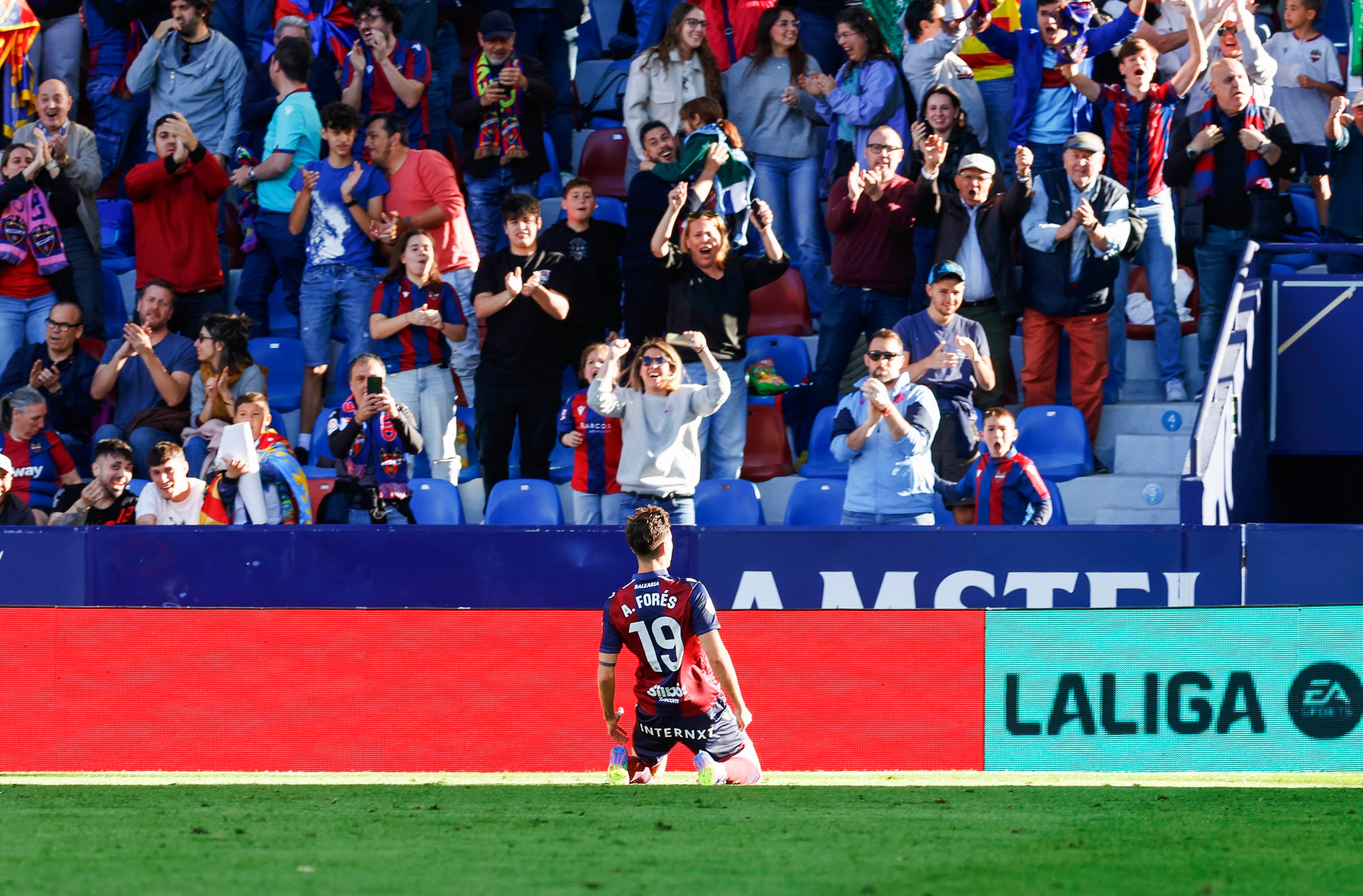 19/04/25 PARTIDO SEGUNDA DIVISION LEVANTE UD - REAL ZARAGOZA GOL 2-0 ALEX FORES ALEGRIA
