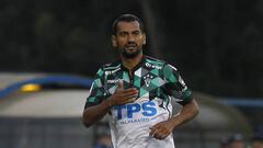 Futbol, Huachipato vs Santiago Wanderers.
 El jugador de Santiago Wanderers, Cesar Cortes, celebra su gol contra Huachipato durante el partido por Copa Chile disputado en el estadio Cap de Talcahuano, Chile.
 25/10/2017
 Dragomir Yankovic/Photosport*****
 
 Football, Huachipato vs Santiago Wanderers.
 Santiago Wanderers player Cesar Cortes celebrates after scoring against Huachipato during Copa Chile football match held at the Cap stadium in Talcahuano, Chile.
 25/10/2017
 Dragomir Yankovic//Photosport