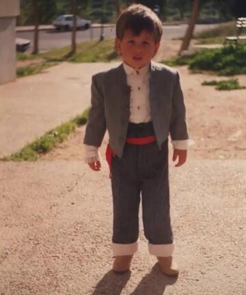 El defensor español creció con dos hermanos: René y Miriam Ramos