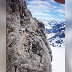 Es real por más que cueste creerlo: Kilian Jornet o correr al borde del desfiladero sin vértigo