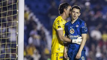 Oscar Jimenez of Leon and Alvaro Fidalgo of America during the 9th round match between America and Leon as part of the Liga BBVA MX, Torneo Clausura 2025 at Ciudad de los Deportes Stadium, on February 19, 2025 in Mexico City, Mexico.
