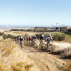 Nino Schurter y Filippo Colombo se hacen con el maillot amarillo