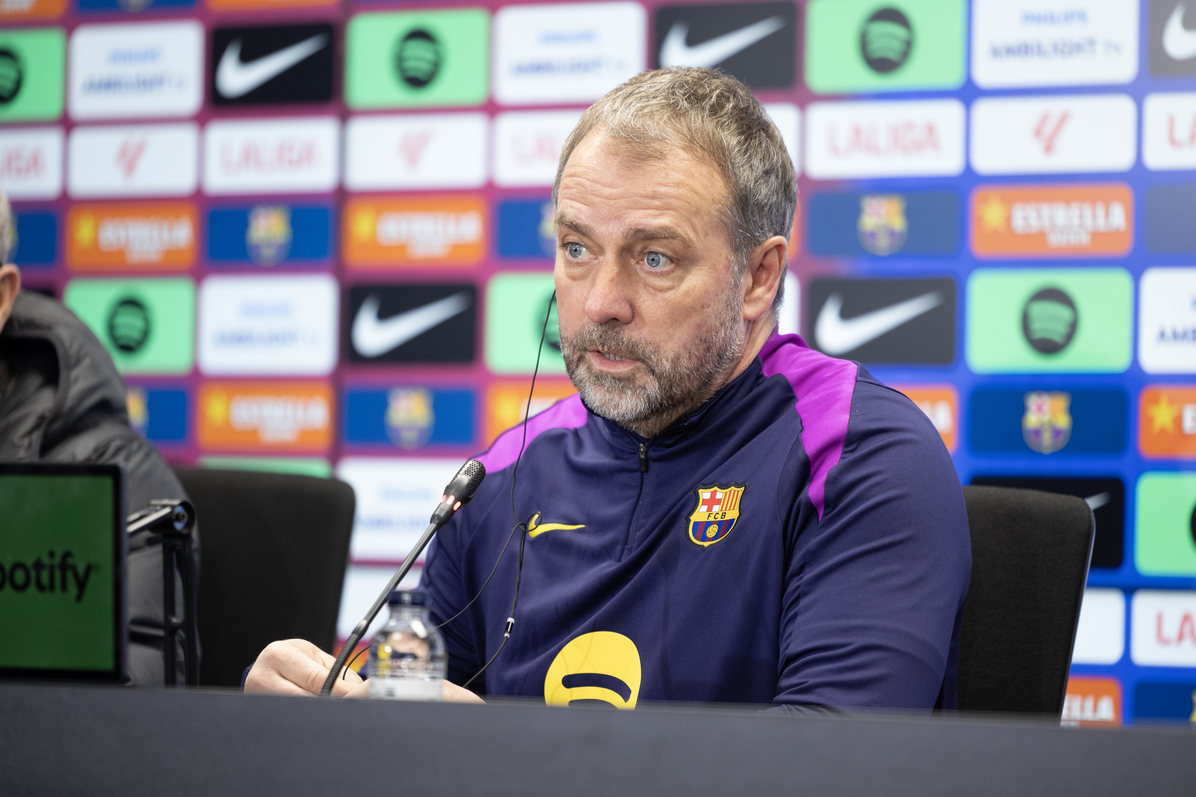 Flick: “¿Seguir sin Laporta? Ya veremos, no puedo contestar estas preguntas al 100%”