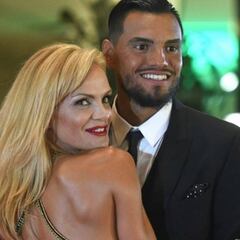 La mujer de Sergio Romero dispara contra la Albiceleste por su salida