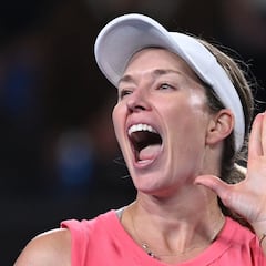 Why is Danielle Collins being booed at the 2025 Australian Open?