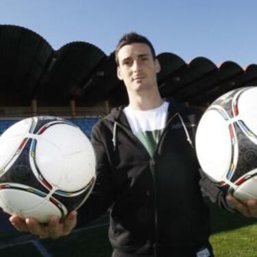 El Martínez Valero vivirá hoy una lucha entre dos mundos