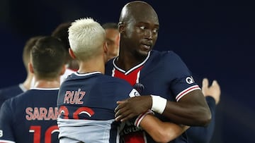 Soccer Football - Ligue 1 - Paris St Germain v Dijon - Parc des Princes, Paris, France - October 24, 2020  Paris St Germain&#039;s Kays Ruiz-Atil celebrates with Danilo Pereira after the match REUTERS/Gonzalo Fuentes