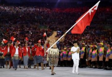 Pita Taufatofua, el abanderado de Tonga que fue sensación en la apertura de Río 2016