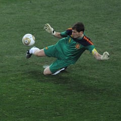 Iker Casillas: 22 títulos y 27 premios individuales