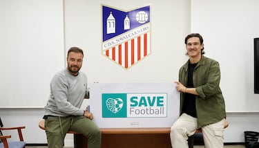 Rubén Godoy, idealizador do Save Football, em evento de lançamento do selo.