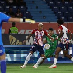 Carlos Bacca: “Peña tiene que hablar con el grupo”