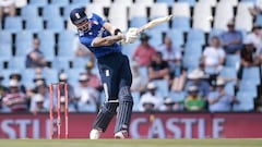 England choose to bat against South Africa in Centurion
