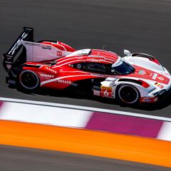 Porsche sigue de dulce y Toyota, con dudas