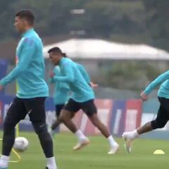 Brasil entrena pensando en el partido contra Colombia