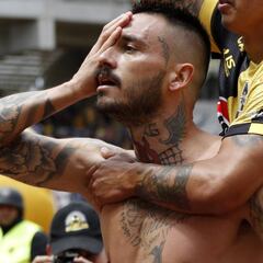 Pinilla: "Yo me llamaría a la Selección, pero no soy el técnico"