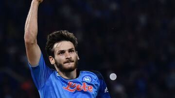 Napoli's Georgian forward Khvicha Kvaratskhelia celebrates scoring his team's third goal during the UEFA Champions League Group A football match between SSC Napoli and Ajax Amsterdam at the Diego Armando Maradona Stadium in Naples on October 12, 2022. (Photo by Filippo MONTEFORTE / AFP)