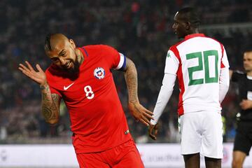 Futbol, Chile vs Burkina Faso.
Partido amistoso 2017.
El jugador de Chile, Arturo Vidal, , celebra su gol contra Burkina Faso durante el partido amistoso en el estadio Nacional.
Santiago, Chile.
02/06/2017
Marcelo Hernandez/Photosport***************

Football, Chile vs Burkina Faso.
Friendly match 2017.
Chile's player Arturo Vidal,  celebrates his goal against Burkina Faso during friendly match at Nacional stadium in Santiago, Chile.
02/06/2017
Marcelo Hernandez/Photosport