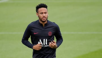 Barcelona legends have their say on Neymar