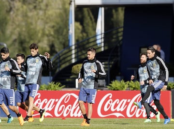 Buenos Aires 24 Mayo 2018, Argentina
Entrenamiento de la Seleccin argentina en el Predio de la AFA.
Lanzini y Di Maria
Foto Ortiz Gustavo
