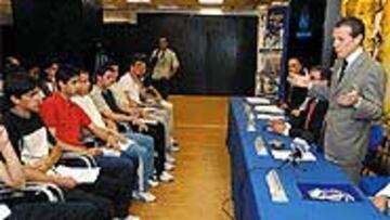 una hinchada muy plural Las diferentes procedencias del alumnado seis de ellos son suramericanos enriquecen mucho la cultura deportiva del Master.