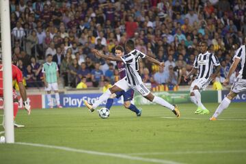 2-0. Rakitic marcó el segundo gol con un pase del Messi.