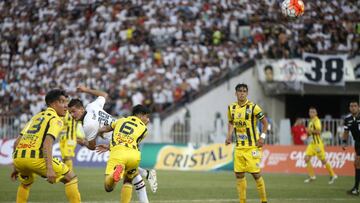 La defensa de Everton no hizo un buen partido en la final de Copa Chile.