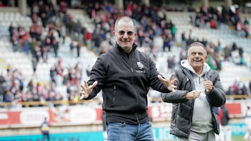 José Juan Romero, entrenador del Ceuta, celebra un triunfo.