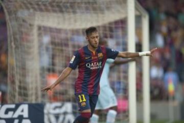 Neymar celebra el 3-0.