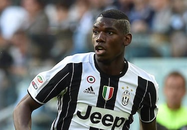 FIFA clear Man. United but target Juve over Pogba deal