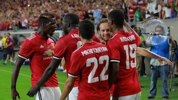 Soccer Football - Manchester City vs Manchester United - International Champions Cup - Houston, USA - July 20, 2017 Manchester United's Marcus Rashford, Romelu Lukaku, Paul Pogba, Henrikh Mkhitaryan and Daley Blind celebrate a goal REUTERS/Richard Carson
