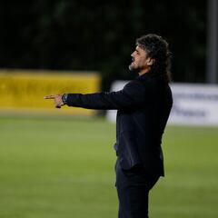 Leonel Álvarez, candidato para ser el nuevo DT de Pereira