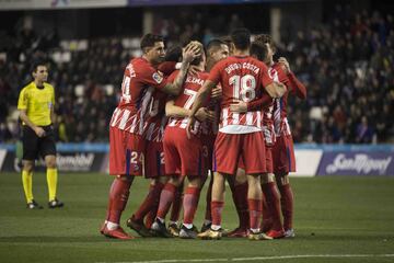 Los jugadores celebran el 0-4 de Griezmann. 