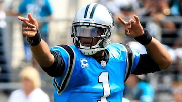 JACKSONVILLE, FL - SEPTEMBER 13: Cam Newton #1 of the Carolina Panthers signals a first down during the game against the Jacksonville Jaguars at EverBank Field on September 13, 2015 in Jacksonville, Florida.   Sam Greenwood/Getty Images/AFP
 == FOR NEWSPAPERS, INTERNET, TELCOS &amp; TELEVISION USE ONLY ==