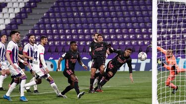 Tres gigantes y Courtois