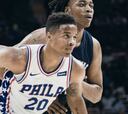Simmons (6) y Fultz (4) chocan contra una pared en su debut