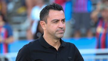 Xavi en el descanso del partido.