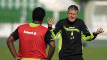 Bryan Angulo, en la lista; no están Piti, Yebda ni Campos