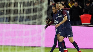 El tridente del PSG, celebrando un gol ante el Dijon.