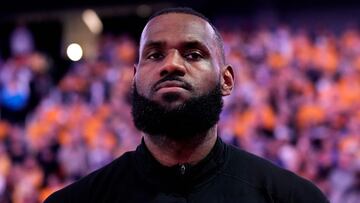 SAN FRANCISCO, CALIFORNIA - MAY 10: LeBron James #6 of the Los Angeles Lakers looks on during the national anthem prior to facing the Golden State Warriors in game five of the Western Conference Semifinal Playoffs at Chase Center on May 10, 2023 in San Francisco, California. NOTE TO USER: User expressly acknowledges and agrees that, by downloading and or using this photograph, User is consenting to the terms and conditions of the Getty Images License Agreement.   Thearon W. Henderson/Getty Images/AFP (Photo by Thearon W. Henderson / GETTY IMAGES NORTH AMERICA / Getty Images via AFP)